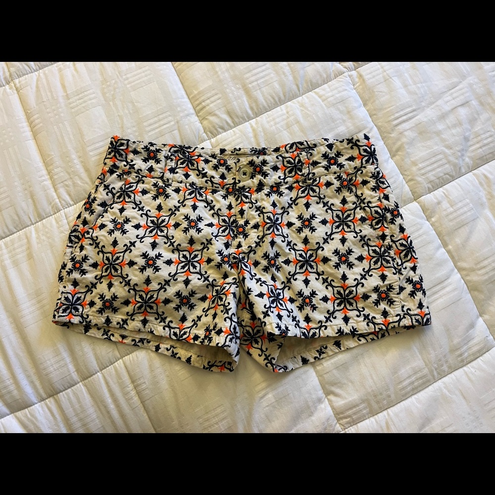 Lucky Brand Embroirderd shorts size 25